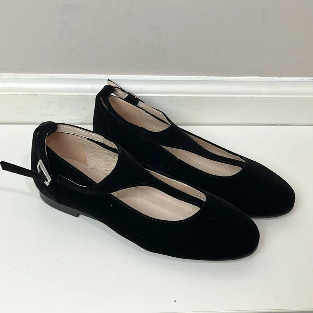 Venettini velvet T strap Mary Jane
